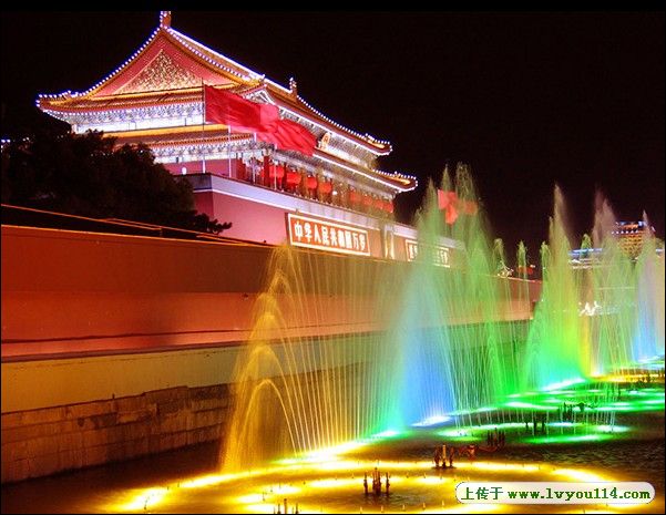 天安门广场国庆花卉布置完成 广泛采用LED灯具