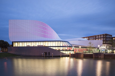 荷兰de Stoep剧院照明设计赏析