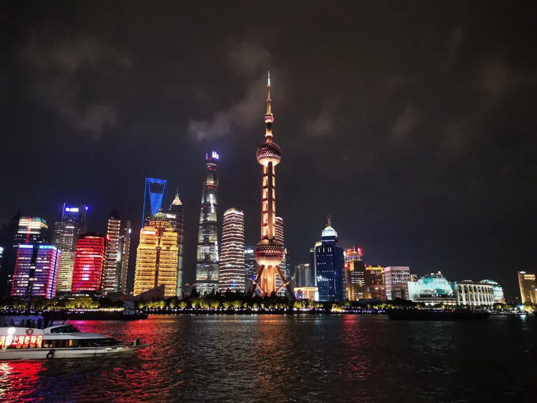 中国照明灯具网：上海景观照明快速发展 以光为笔描绘人民城市美丽夜色